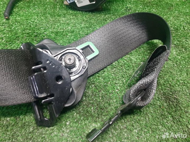 Ремень безопасности передний правый Opel Zafira C