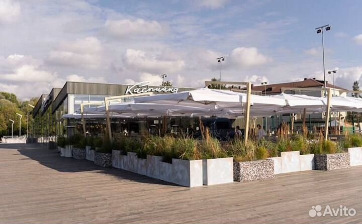 Уличный зонт для кафе