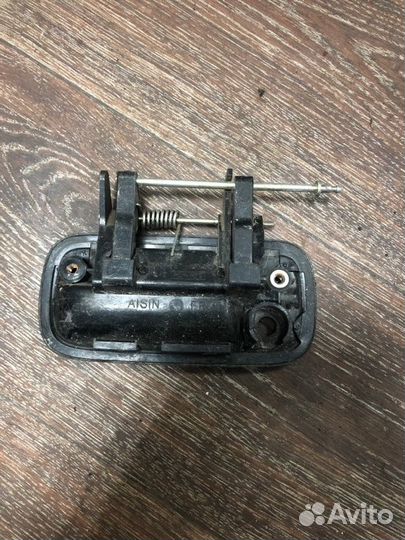 Ручка двери внешняя передняя левая Toyota Land