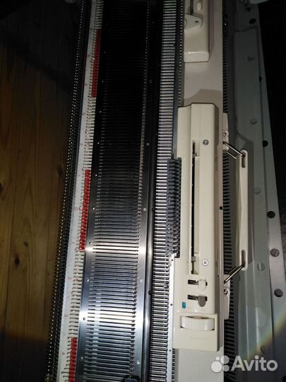 Вязальная машинка Silver Reed SK 280 / SRP 60 N