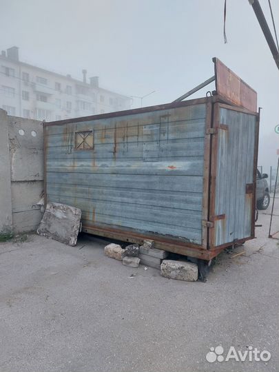 Контейнер из сэндвич панелей