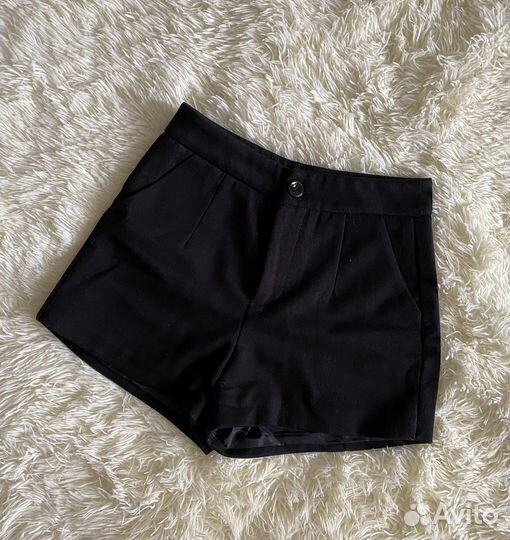 Шорты женские
