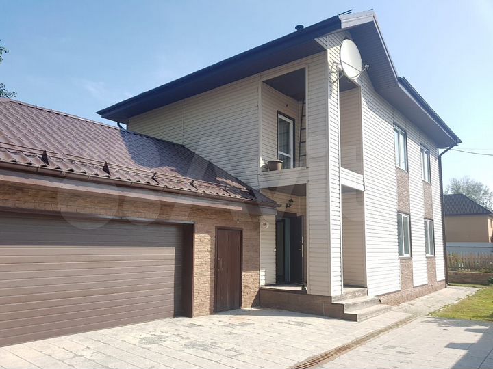 Дом 181,2 м² на участке 10 сот.