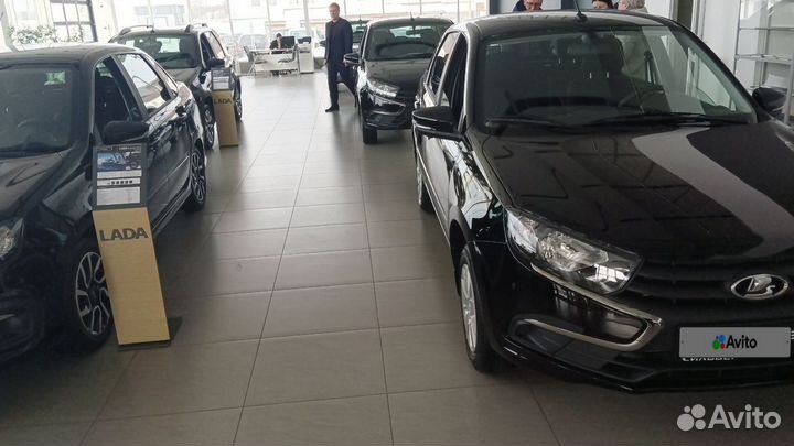 LADA Granta 1.6 МТ, 2023, 500 км