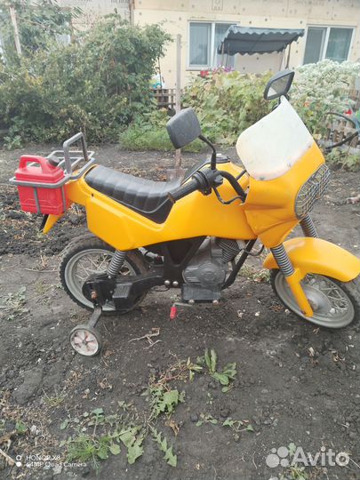 Электромотоцикл peg perego