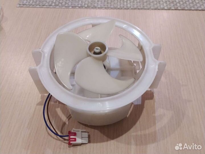 Моторчик холодильника