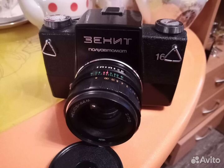 Фотоаппарат. Зенит 16 с Гелиос 44м. 70х