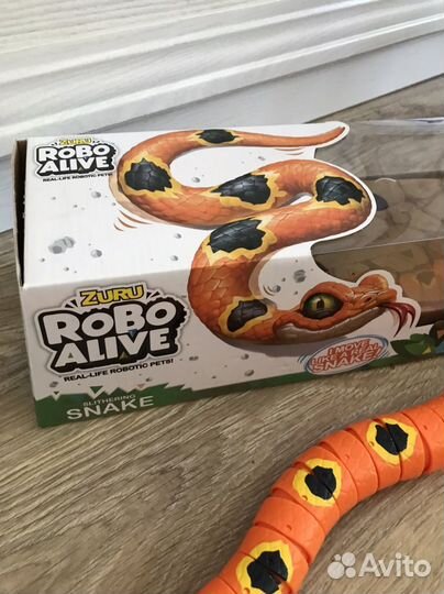 Робо змея на батарейках robo alive