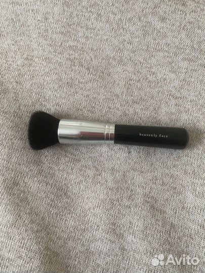 Кисти для макияжа натуральные