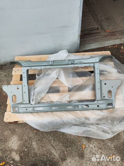 Оригинал рамка радиатора(телевизор) LADA Granta FL