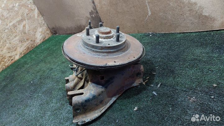 Кулак задний левый Mazda 6 GG рест Седан