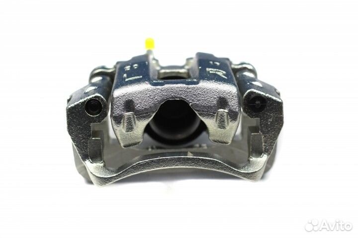 Суппорт тормозной Mitsubishi Pajero задний