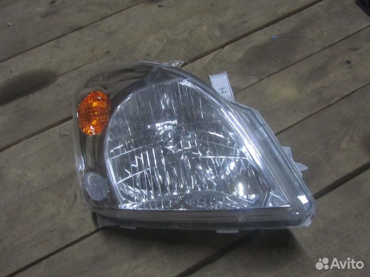 Фара левая правая Toyota Land Cruiser Prado 120