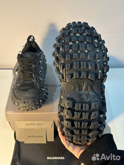 Balenciaga Defender Screw With Piercing 41EU