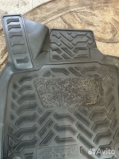 Коврики tiguan 1