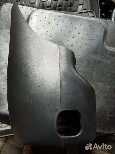 Мазда 323 BJ пластик салона