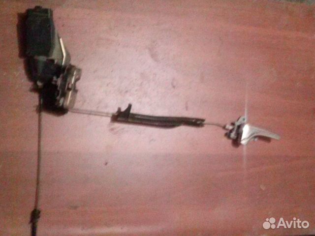 Передний правый стеклопод на вольвоv40-S40 2000-04