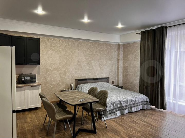 Квартира-студия, 42 м², 3/6 эт.