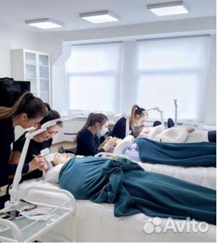 Лампа для наращивания ресниц и маникюра