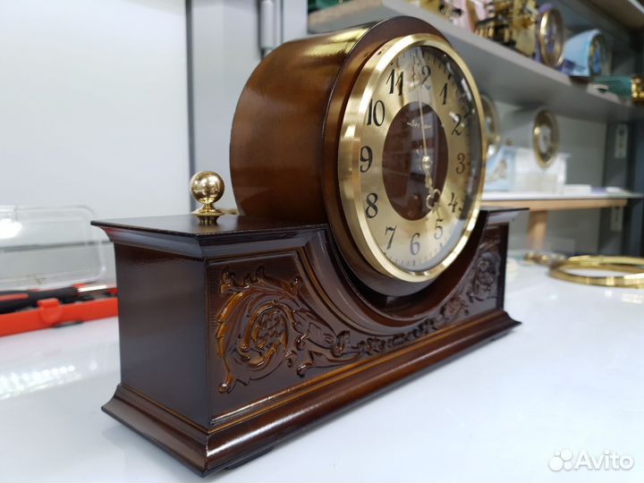 Настольные часы