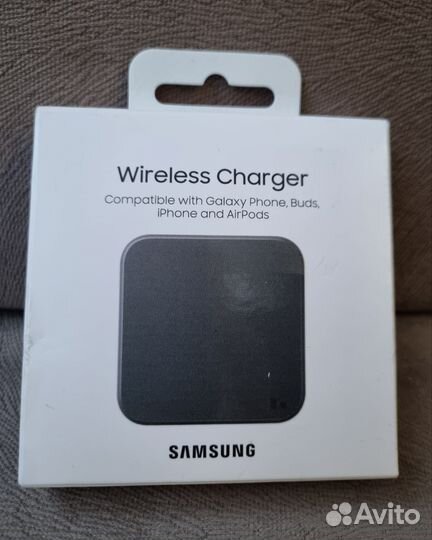 Беспроводное зарядное устройство Samsung EP-P1300