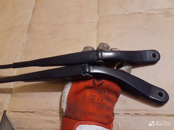 Поводки дворников рено логан