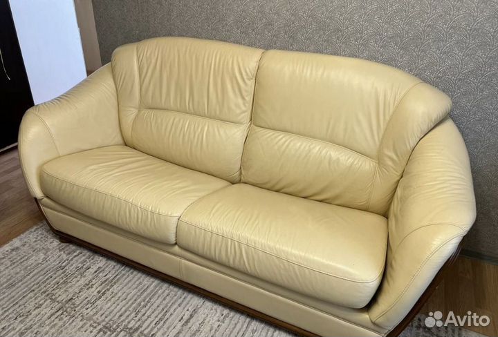 Диван и кресло