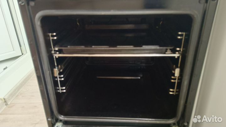 Газовая плита с электрической духовкой