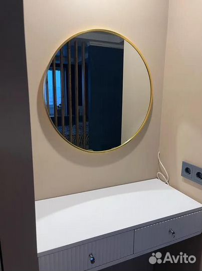 Зеркало 700 мм настенное в прихожую