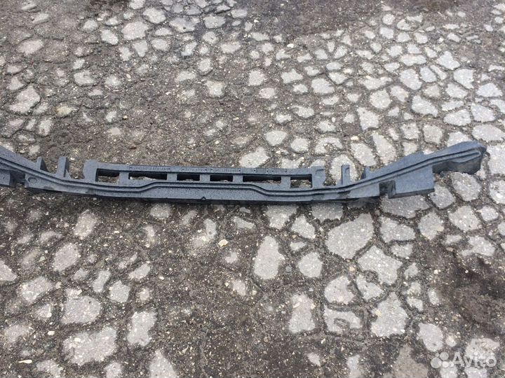 Наполнитель переднего бампера Mercedes GLC x253