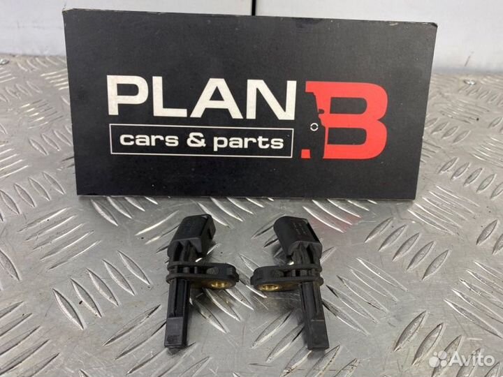 Датчик ABS передний правый Volkswagen Golf MK6