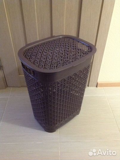 Корзина для белья (новая)