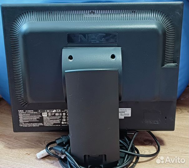 Монитор NEC MultiSync LCD 2070 NX - BK-4(L2)