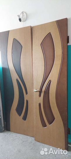 Дверь входная деревянная бу