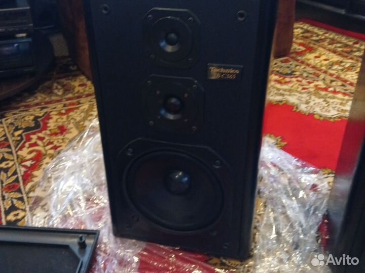Акустические колонки и муз центр