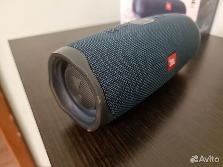 Колонка JBL charge 4