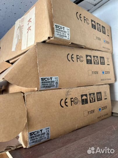 Блок питания для видеонаблюдения SC&T PR816-12D-2