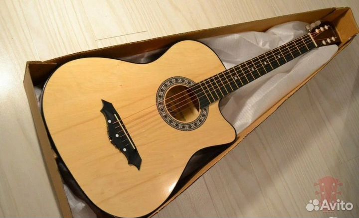Гитара акустическая