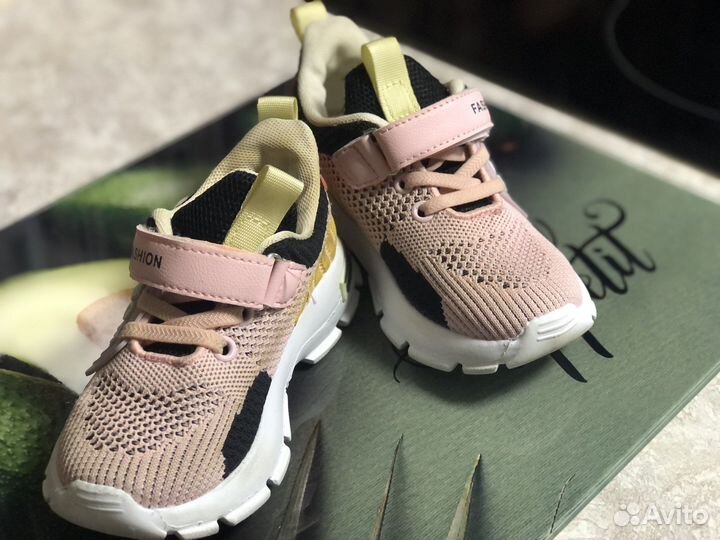 Продам состояние новых