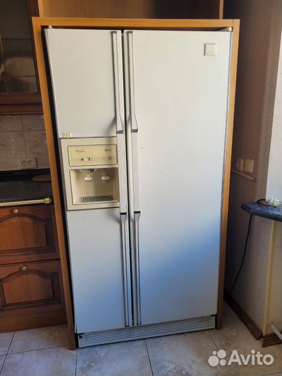 Холодильник/морозильная камера Whirpool