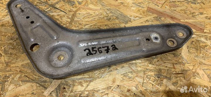 Рычаг задний продольный BMW X5 E70 2008