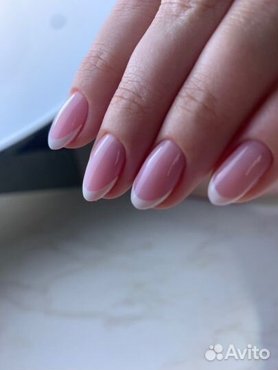 Маникюр педикюр