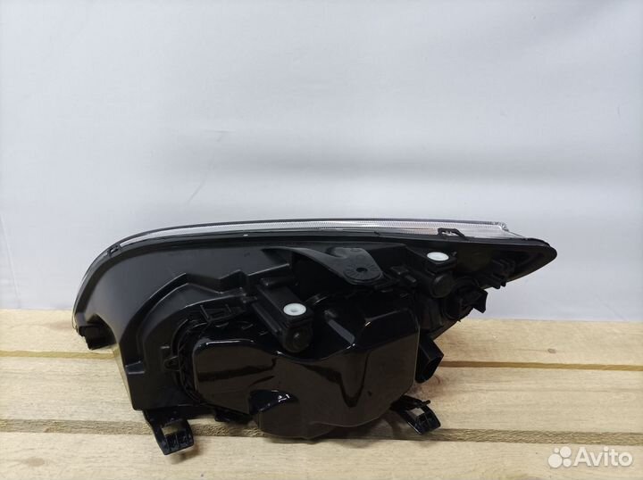 Фара правая Ford Focus 2 2004-2011