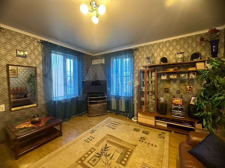 Дом 159 м² на участке 3,7 сот.