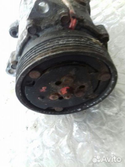 Компрессор кондиционера Volkswagen Golf 4 1J