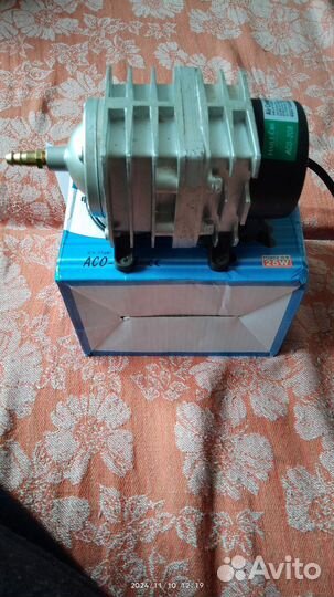 Компрессор для аквариума Hailea-208