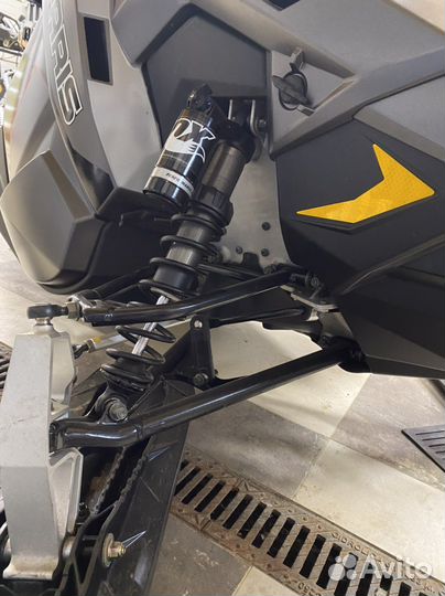 Polaris Titan 800 Adventure 155