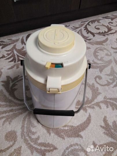 Термос с помпой времен СССР