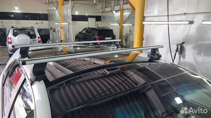 Релинги на Thule на крышу Toyota Venza