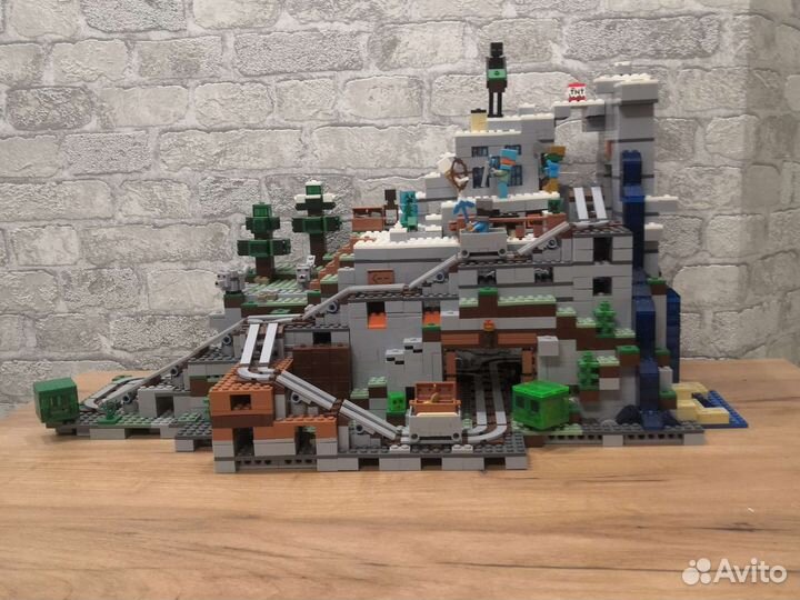 Горная пещера Lego Minecraft :лего майнкрафт